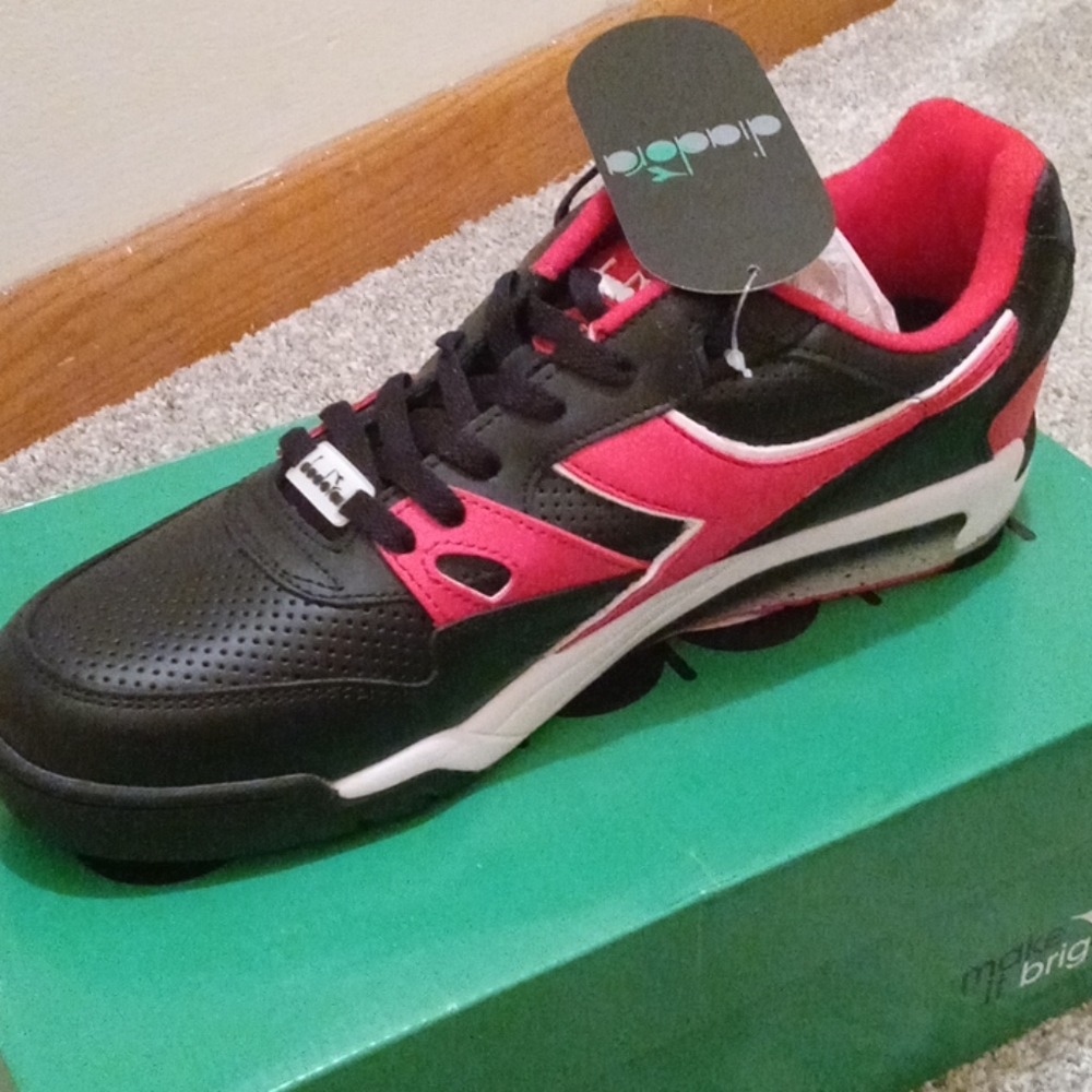 Diadora - Picture 3 of 4